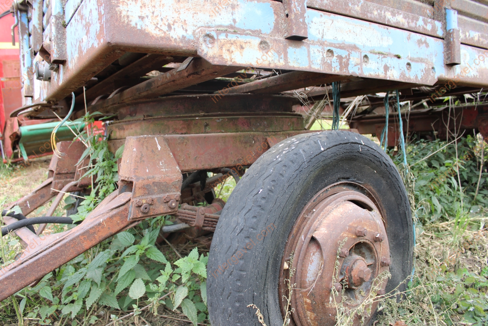 Trágyaszóró pótkocsi 7