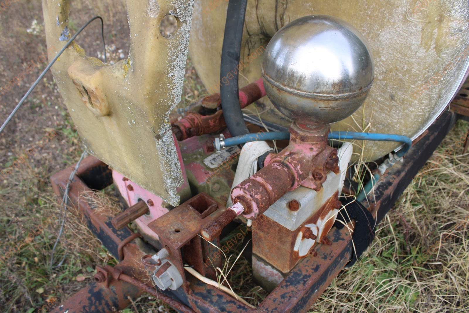 Vontatott permetező 9