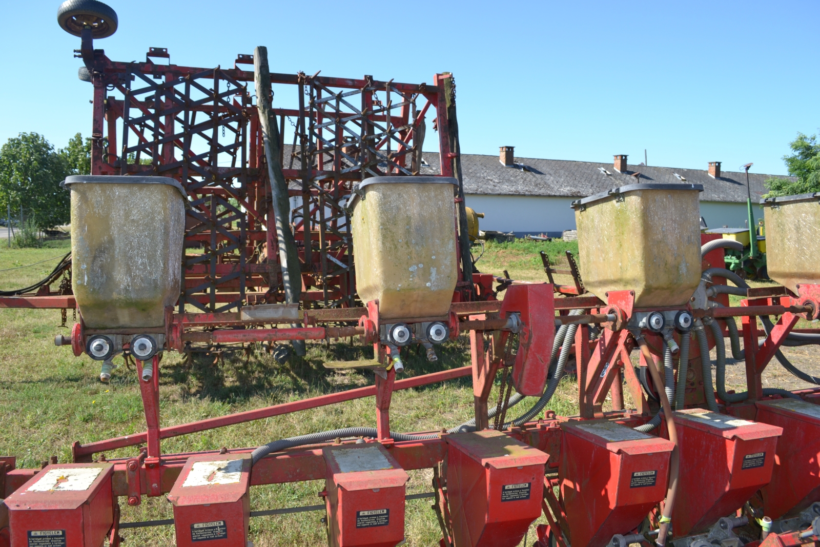 Vetőgép (répa+cirok) 15