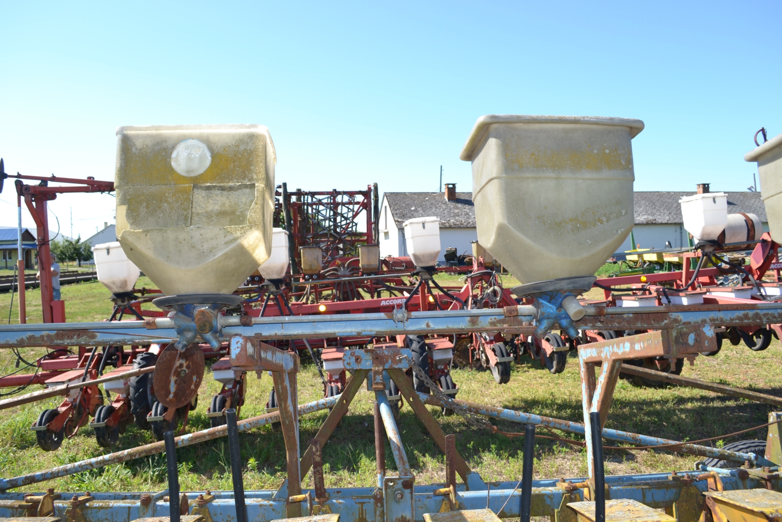 Vetőgép (répa+cirok) 10