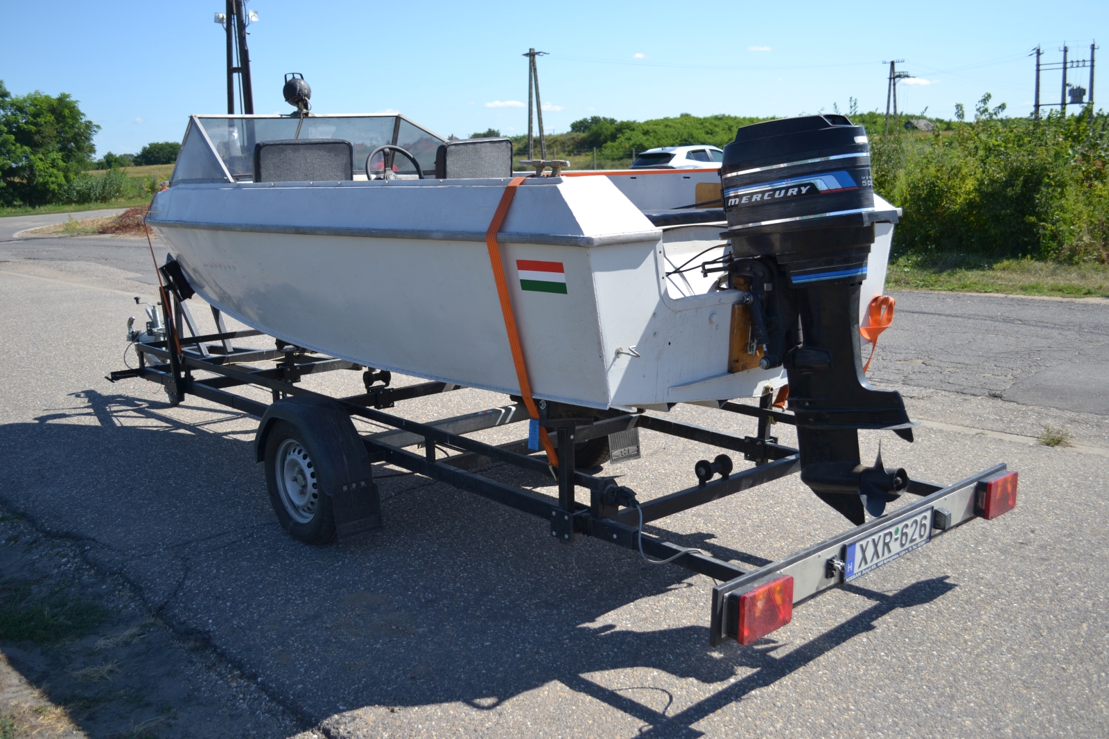 Motorcsónak utánfutóval 4