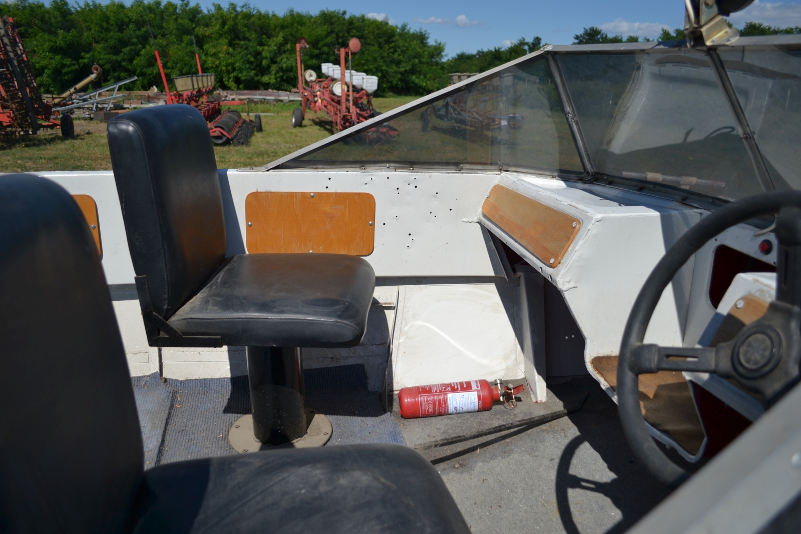 Motorcsónak utánfutóval 9