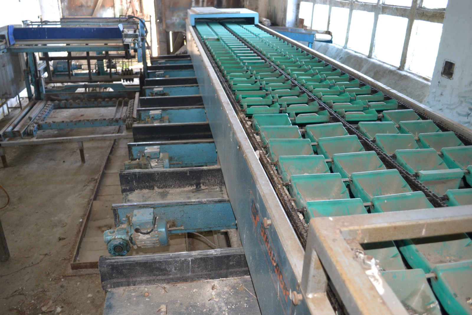 Gyümölcs és zöldség osztályozó gépsor 12