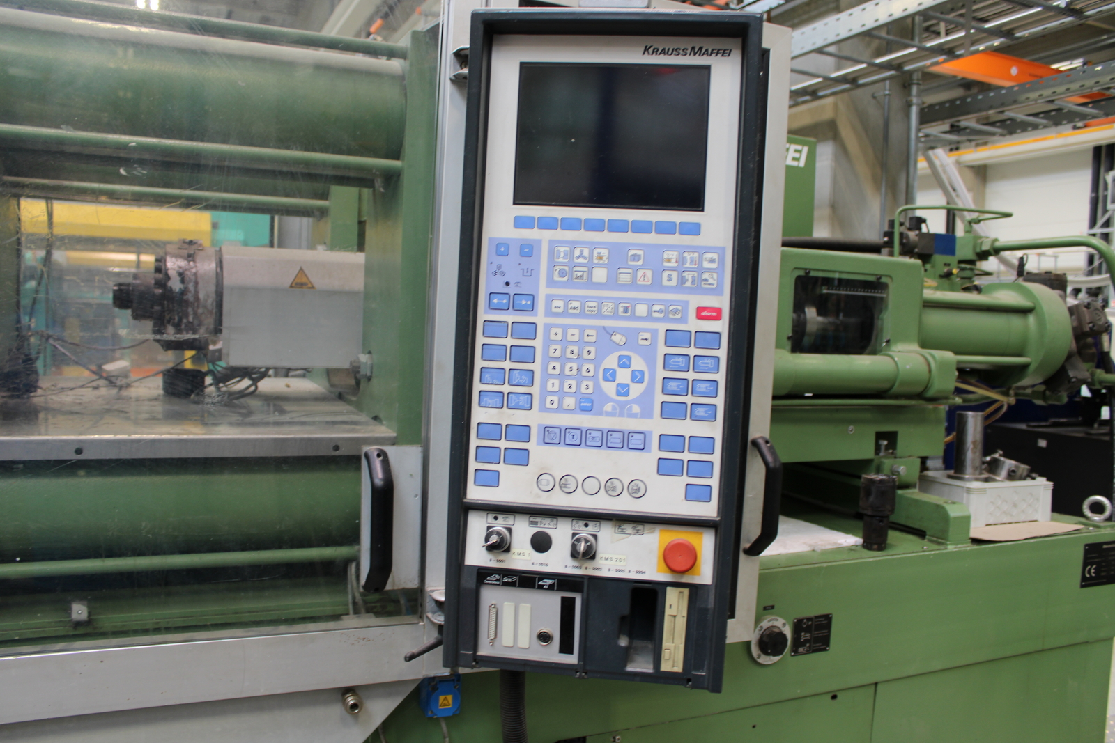 Fröccsöntő gép 3