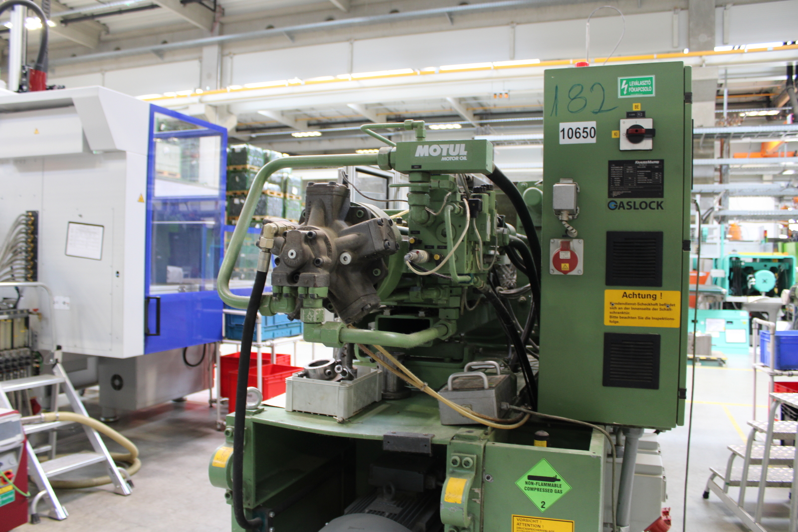 Fröccsöntő gép 5