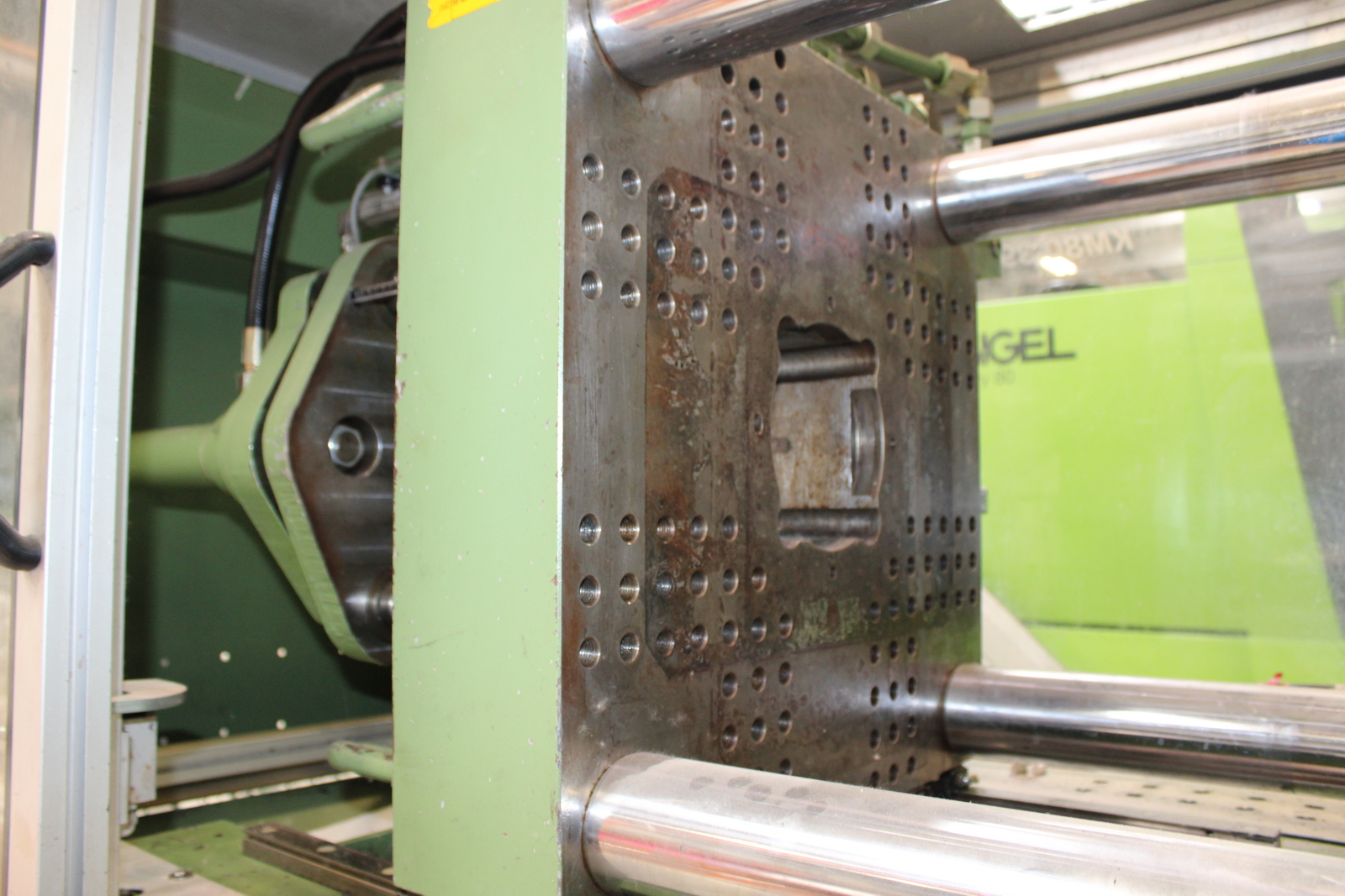 Fröccsöntő gép 7