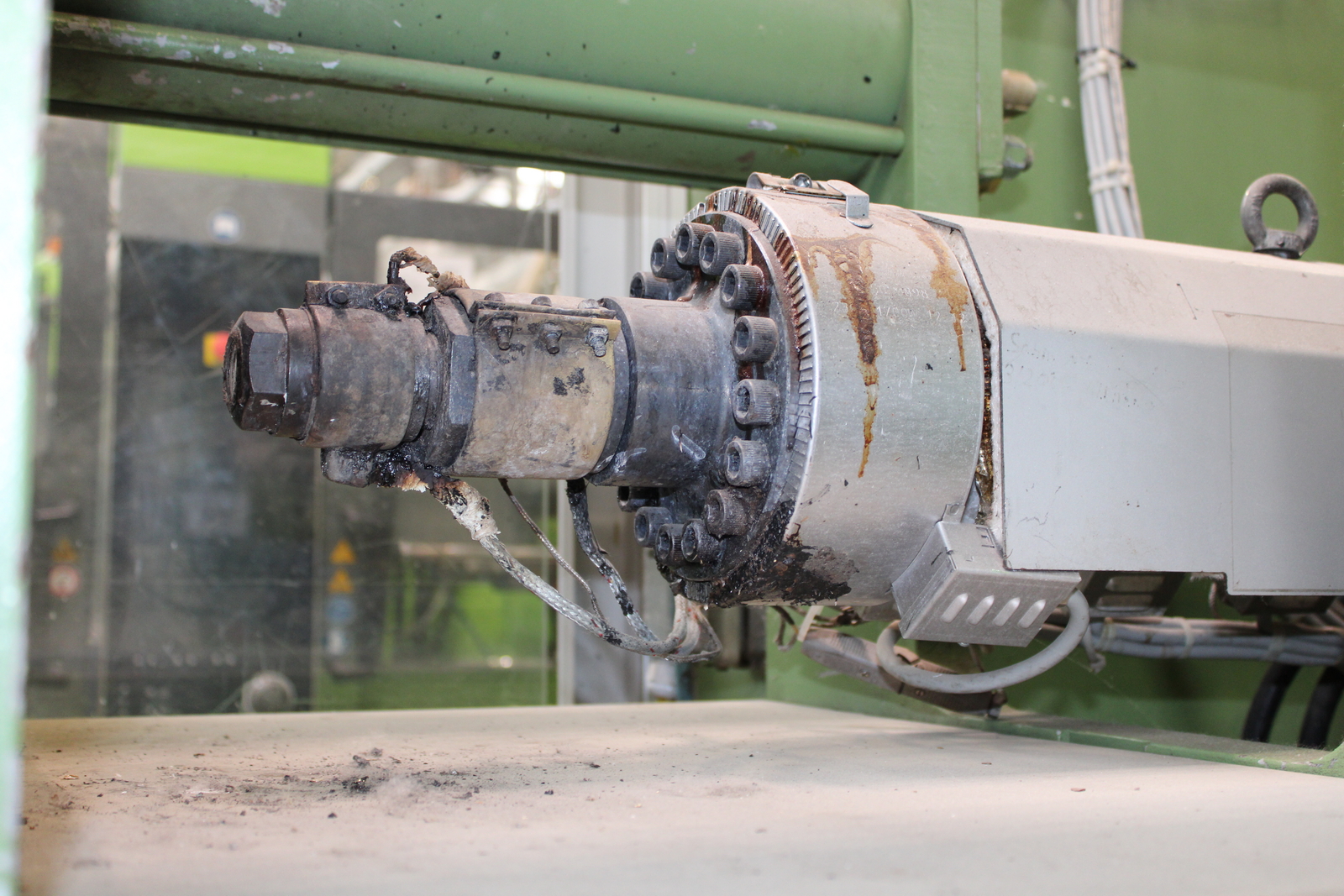 Fröccsöntő gép 9