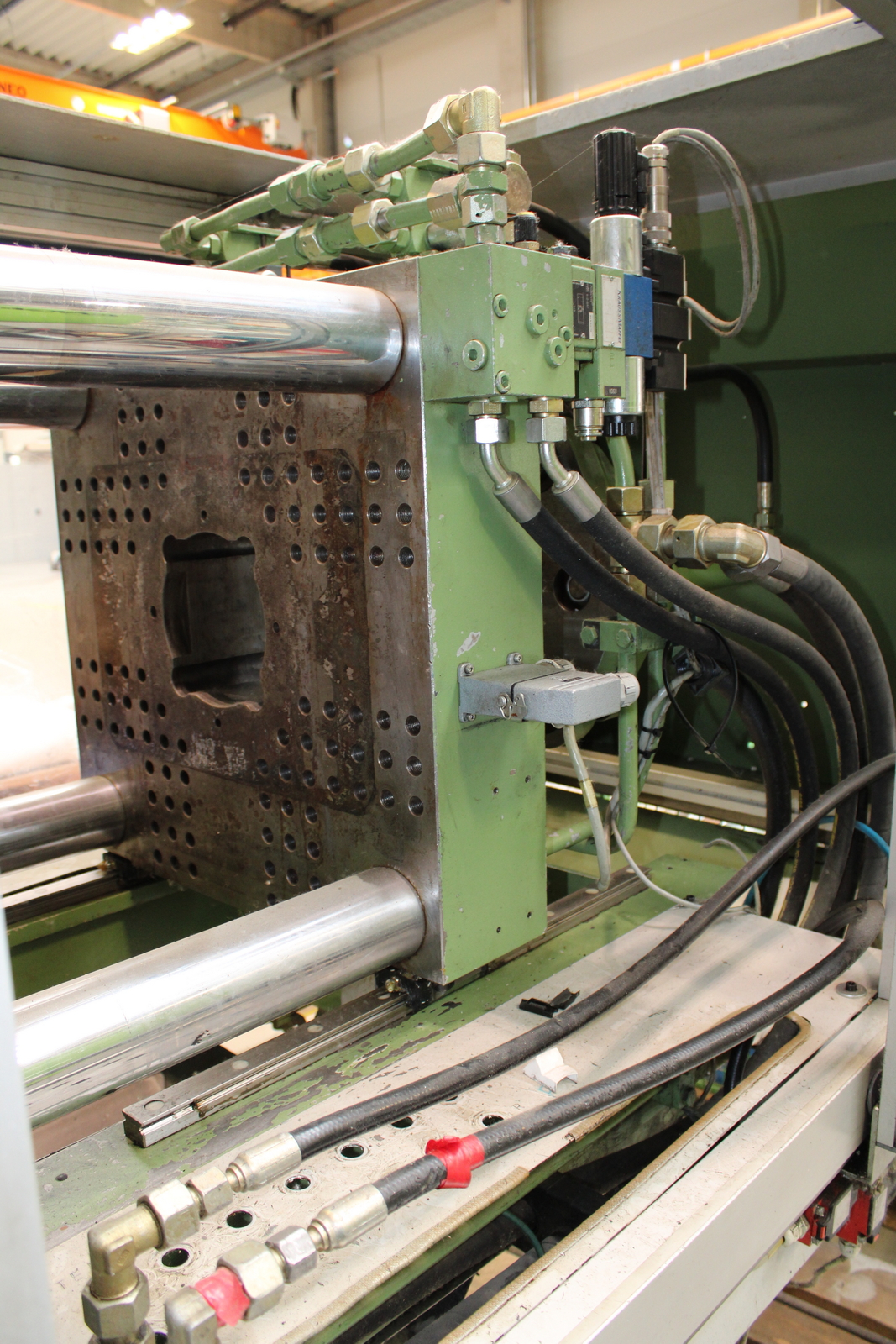 Fröccsöntő gép 19