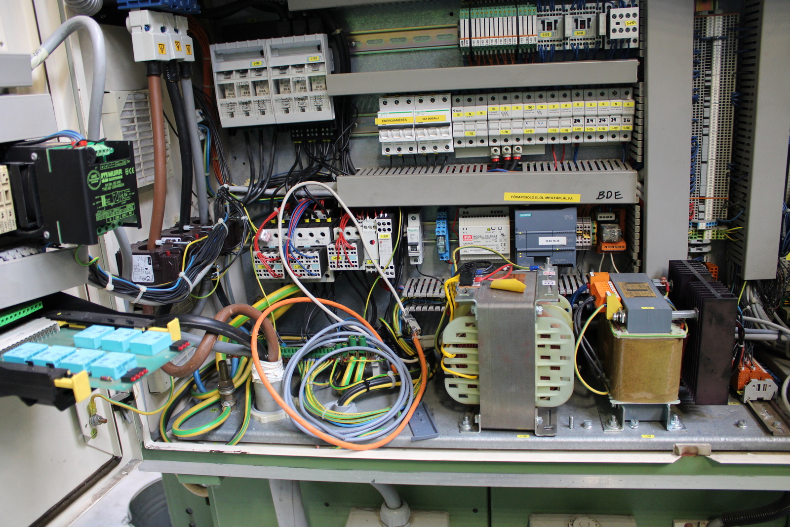 Fröccsöntő gép 27