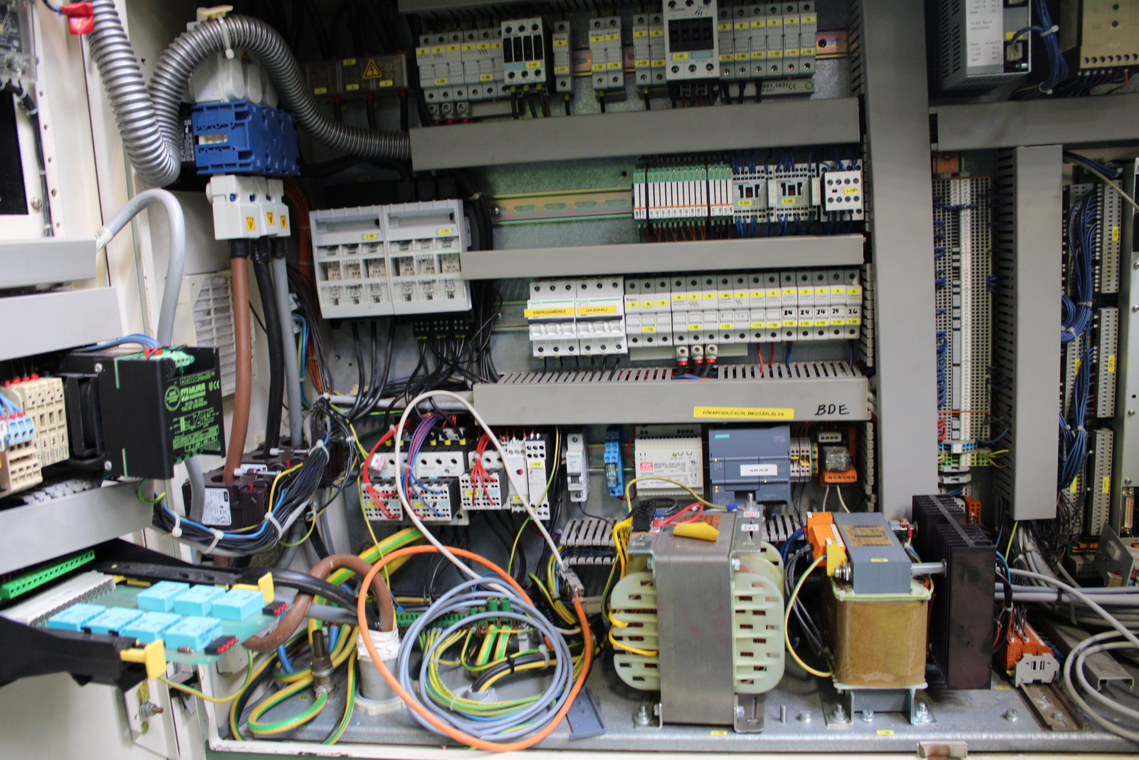 Fröccsöntő gép 30