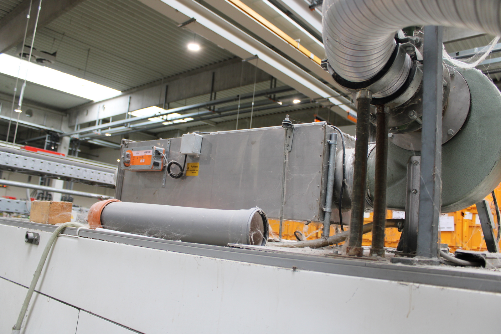 Kondicionáló berendezés 18