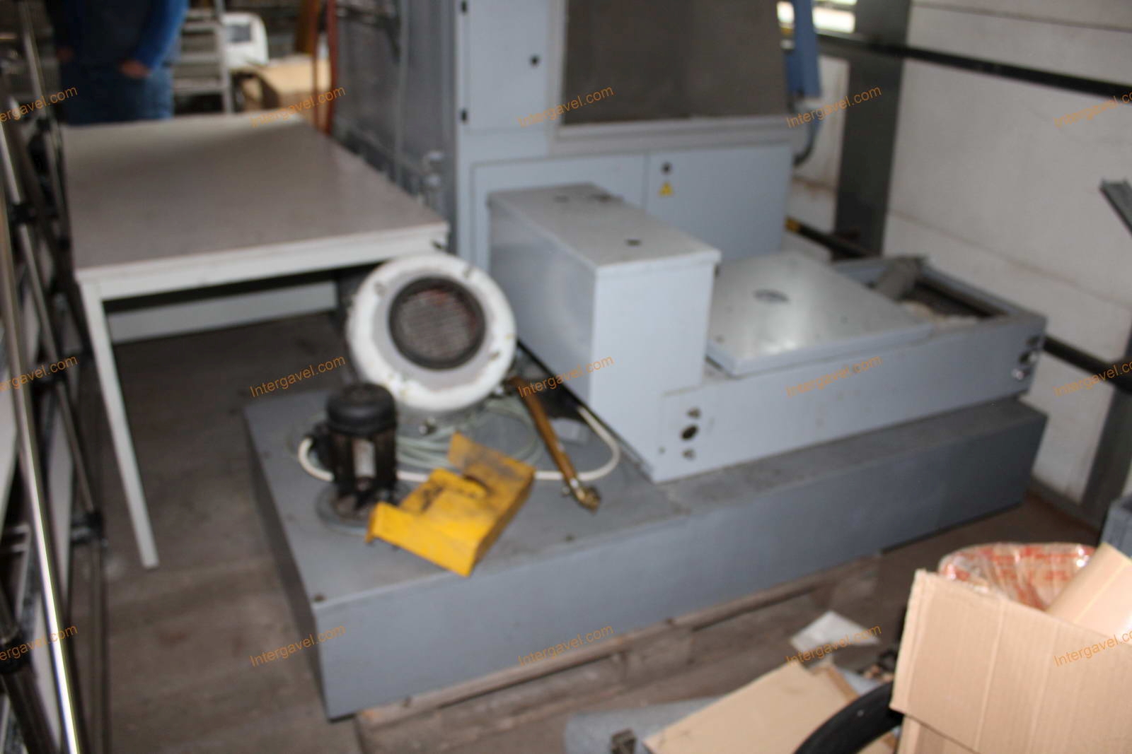 Vizes vágó - Brillant 280.2 8