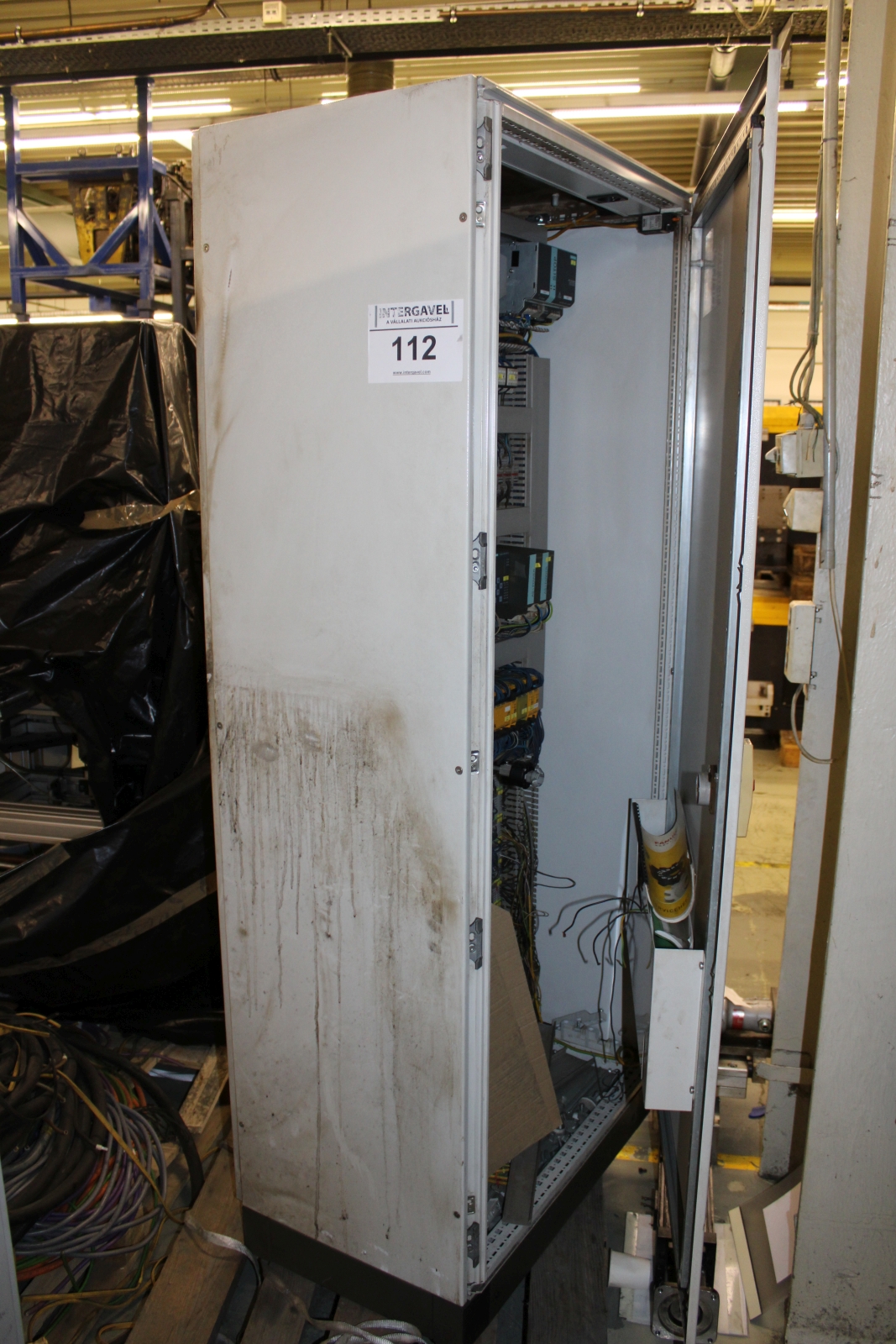 Elektromos kapcsolószekrény 2