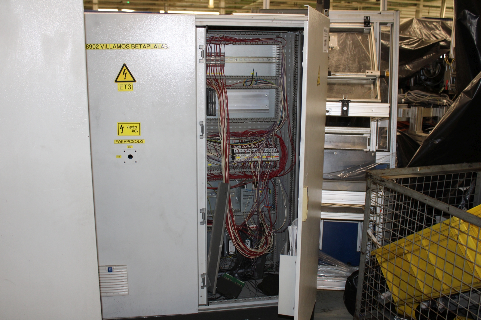 Elektromos kapcsolószekrény (gurítható) 3