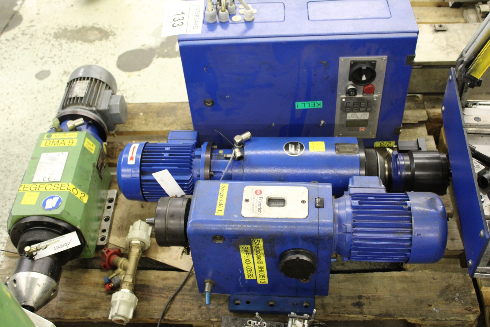 Vegyes csomag (szegecselők) 4