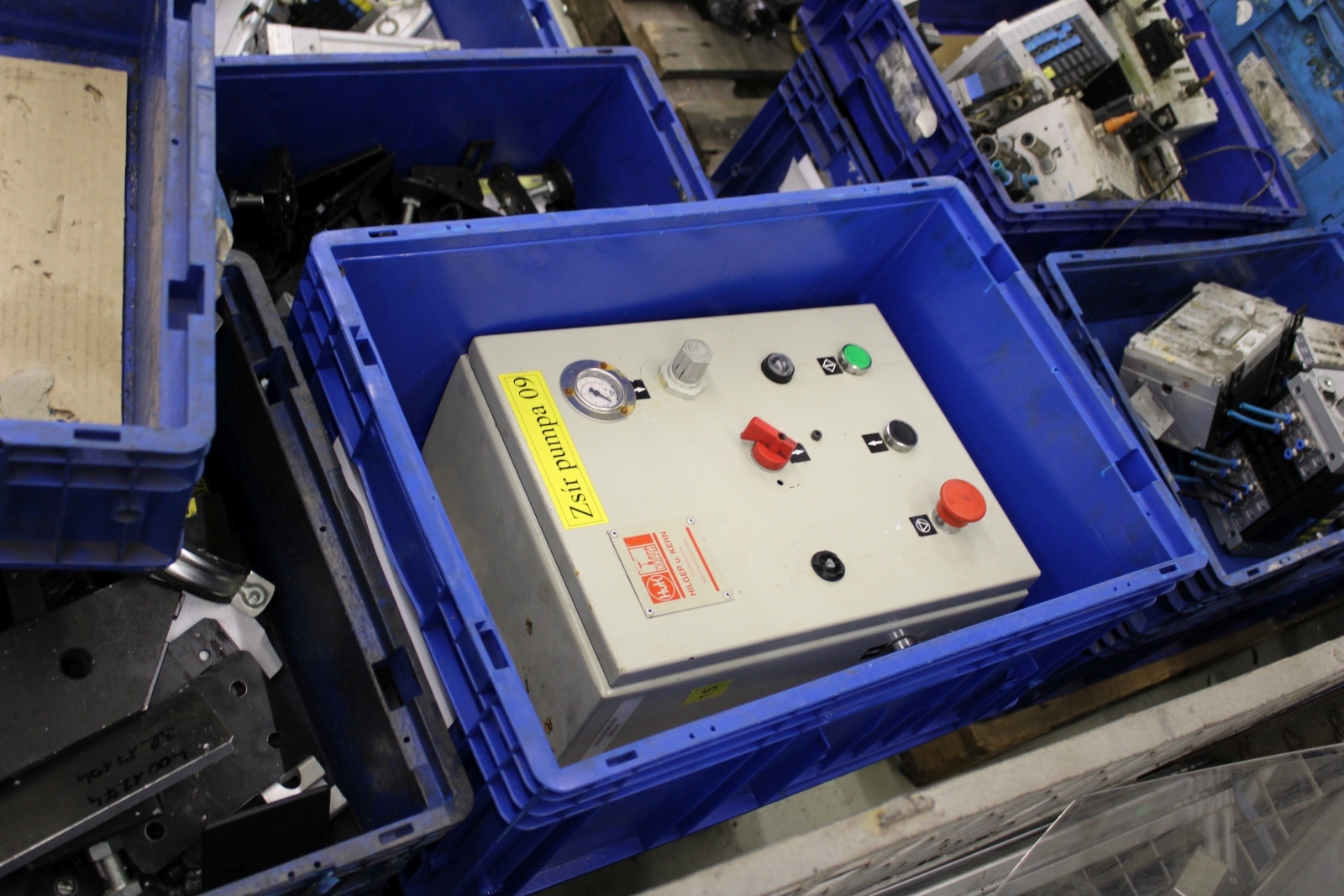 Vegyes alkatrészek 10