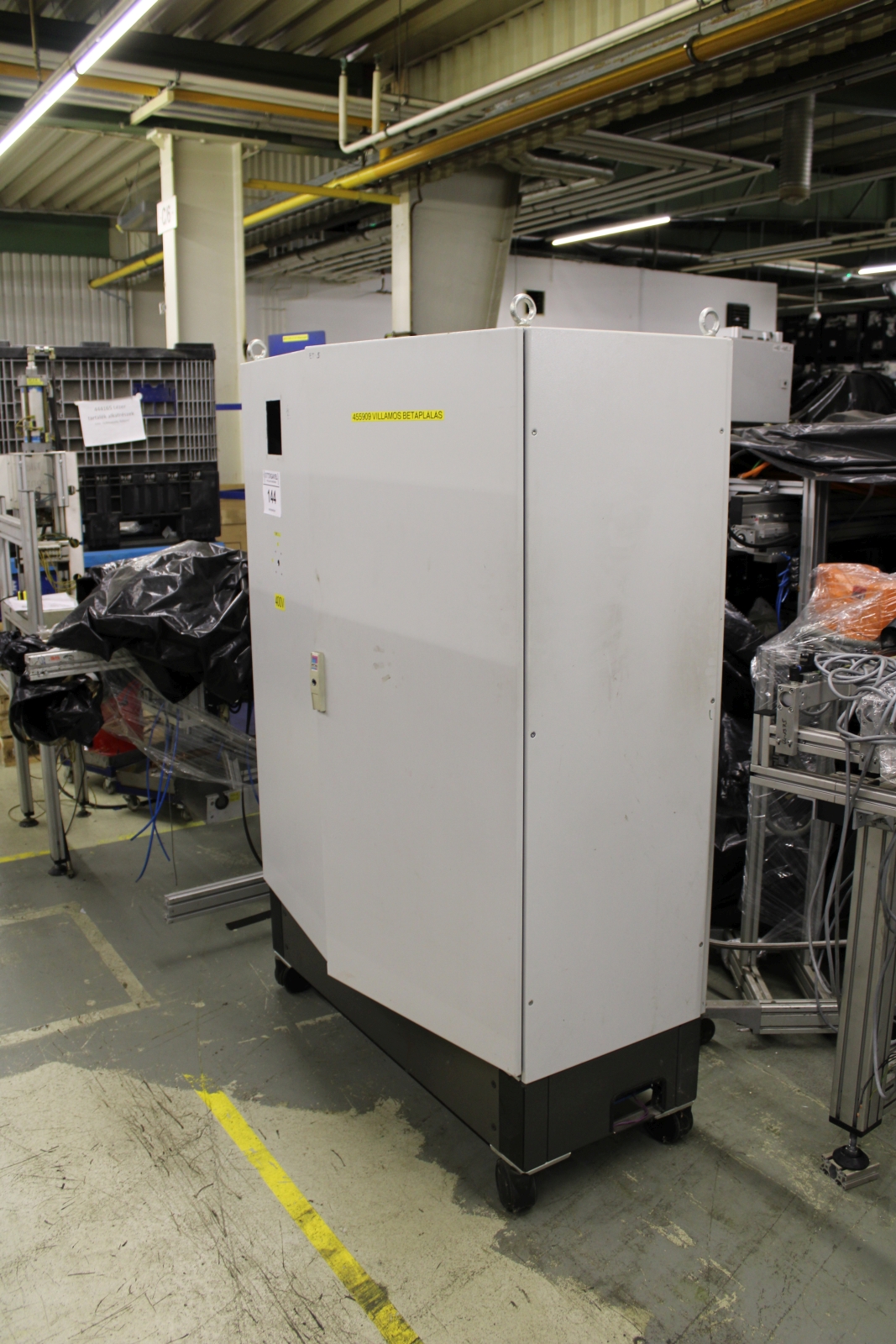 Gurulós kapcsolószekrény 2