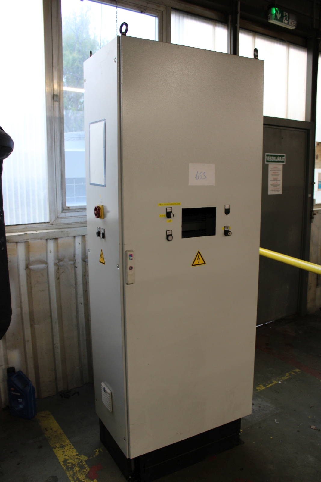 Elektromos kapcsolószekrény 2