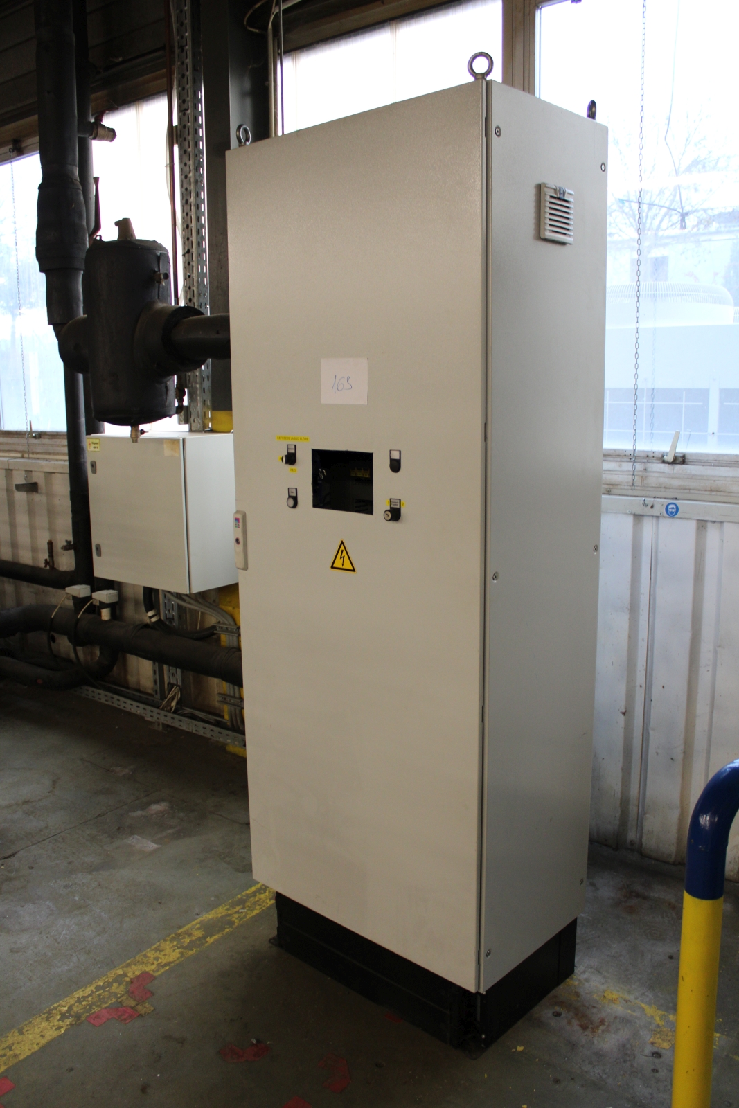 Elektromos kapcsolószekrény 3