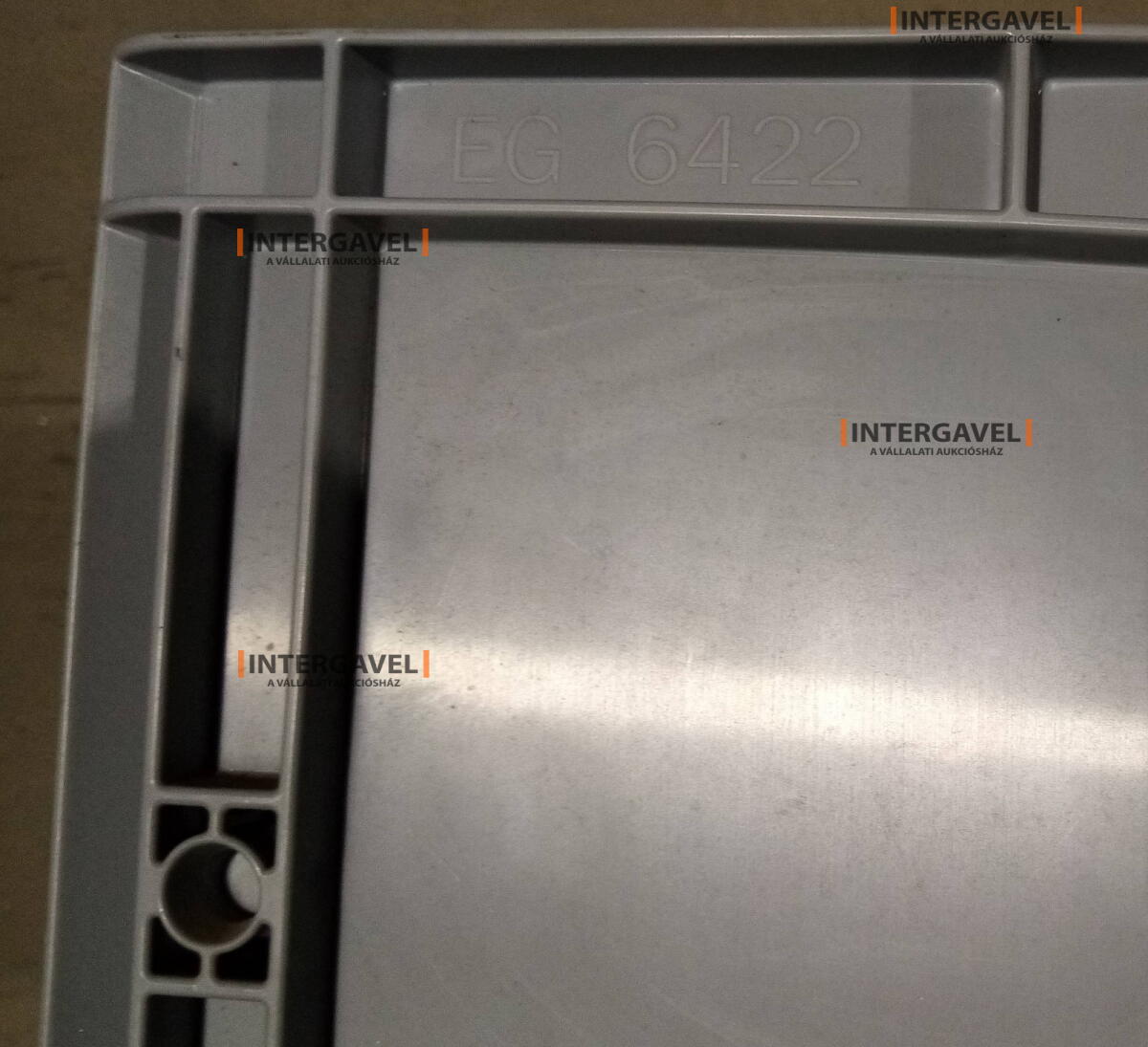 EG - 6422 láda 2