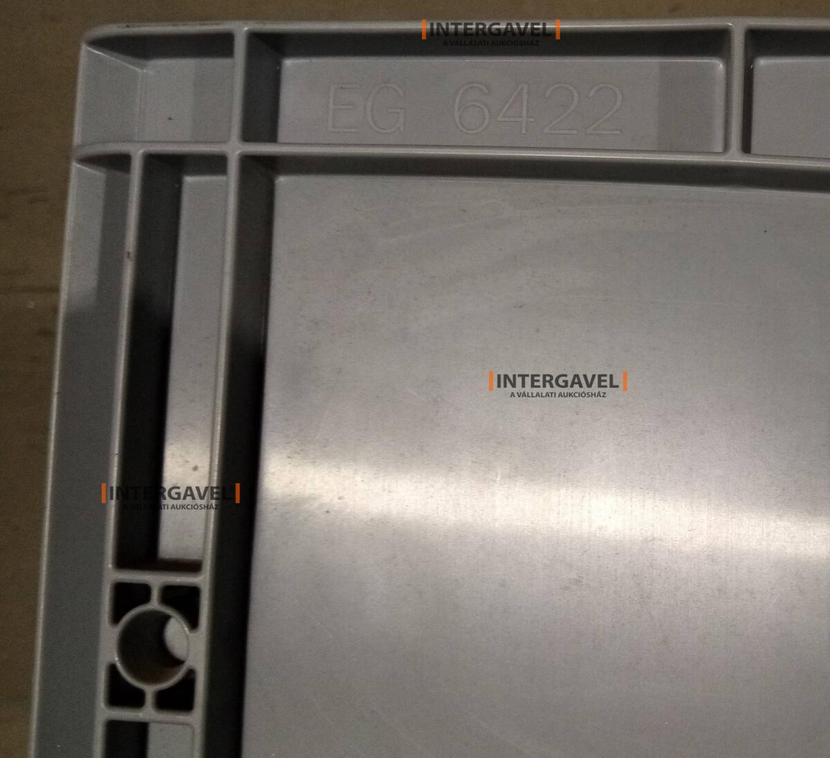 EG - 6422 láda 2