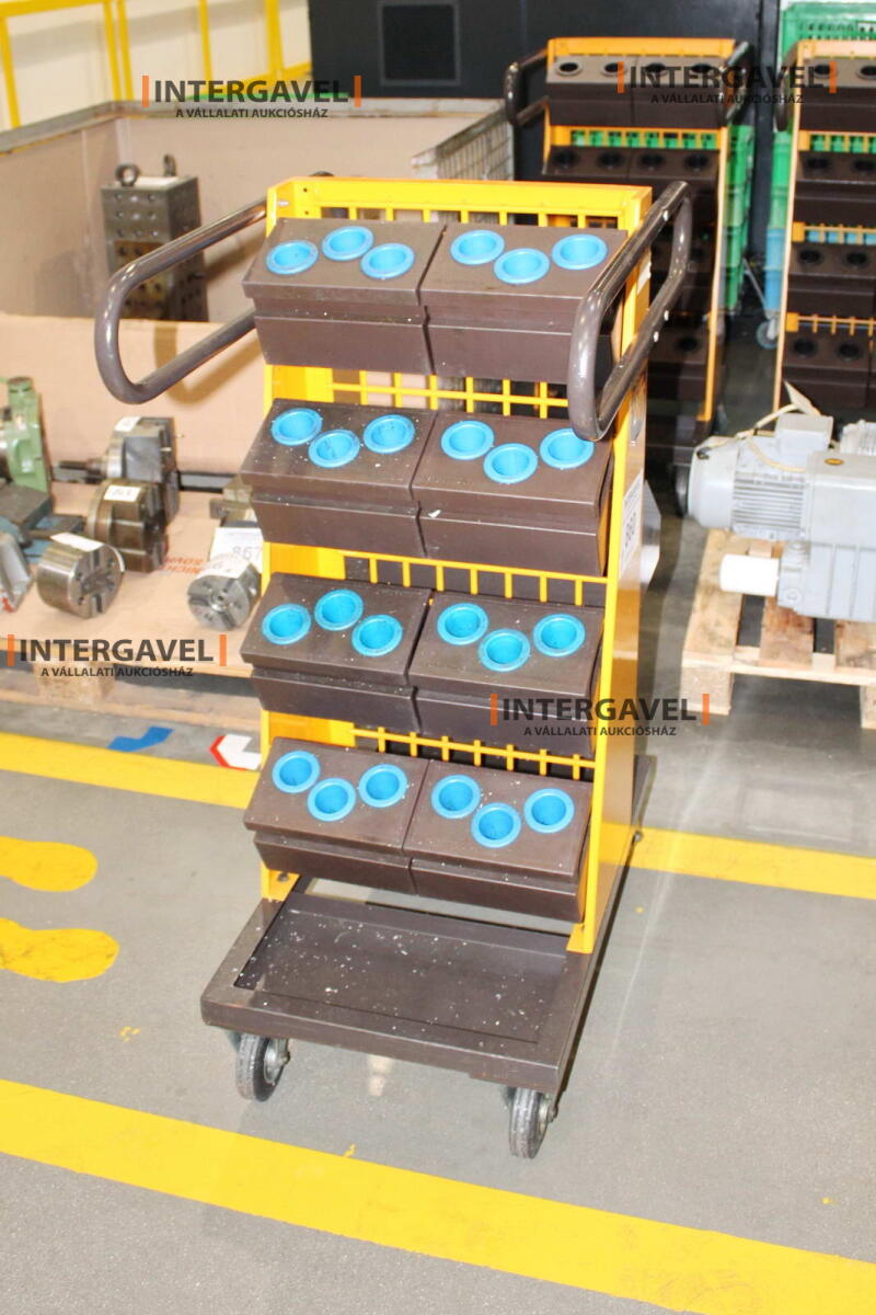 Szerszámtároló kocsi tároló betétekkel