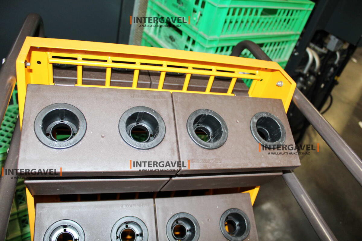 Szerszámtároló kocsi tároló betétekkel 6