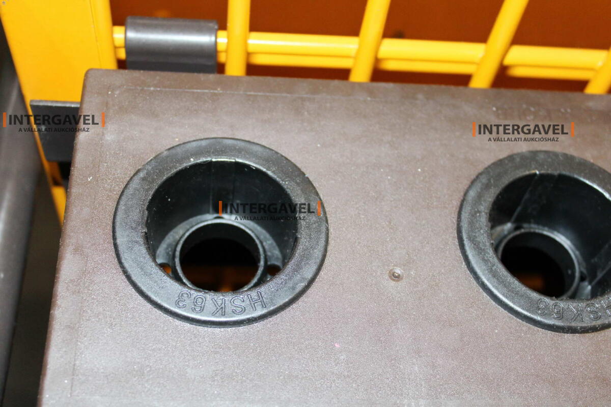 Szerszámtároló kocsi tároló betétekkel 13