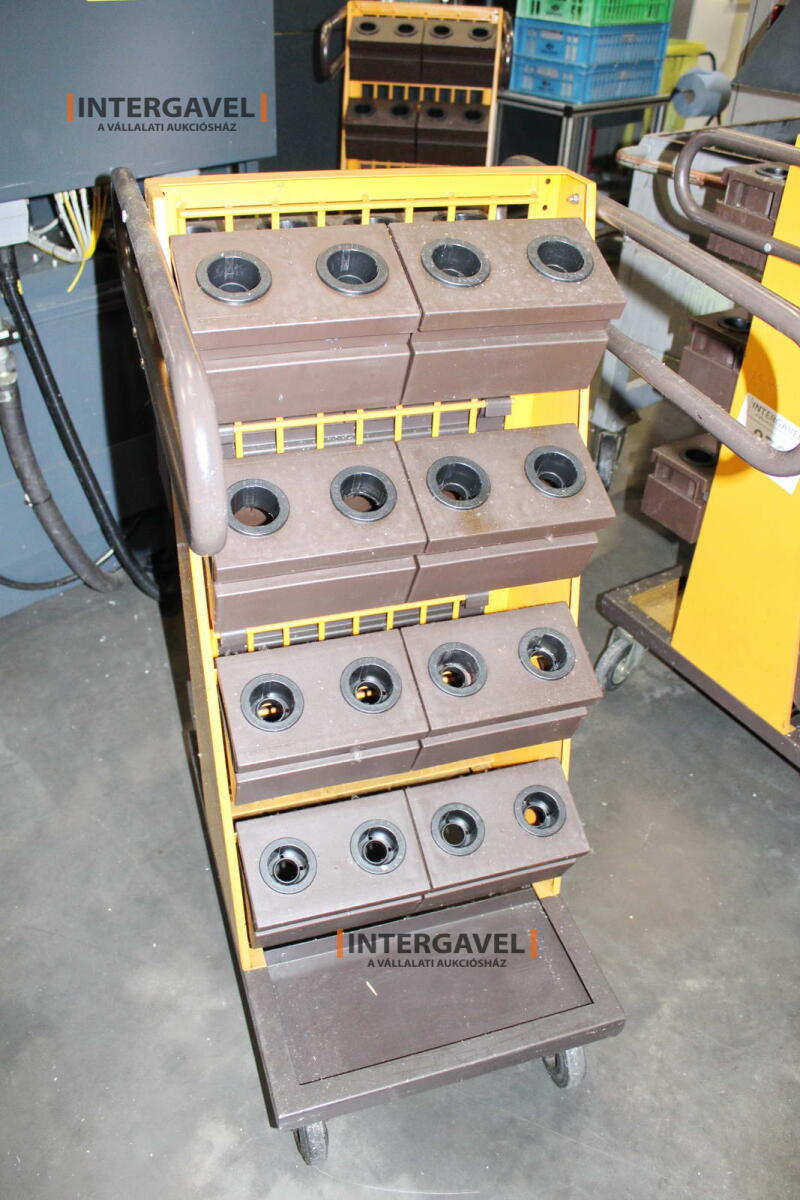 Szerszámtároló kocsi tároló betétekkel