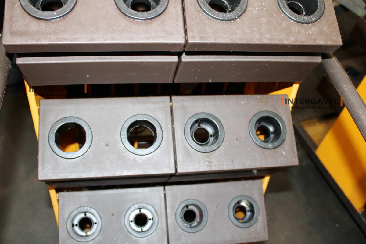 Szerszámtároló kocsi tároló betétekkel 6