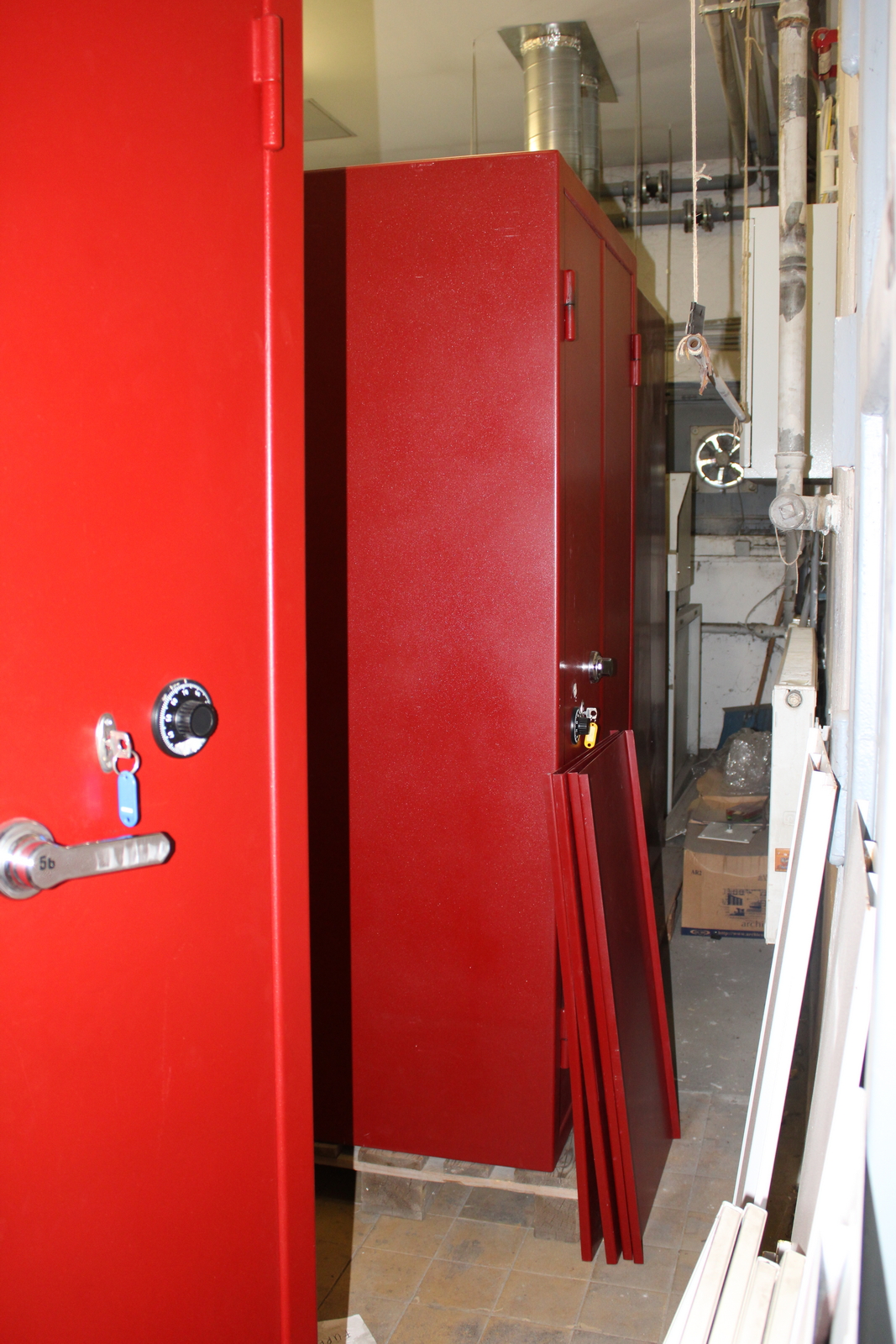 Lemezszekrény (piros) 5