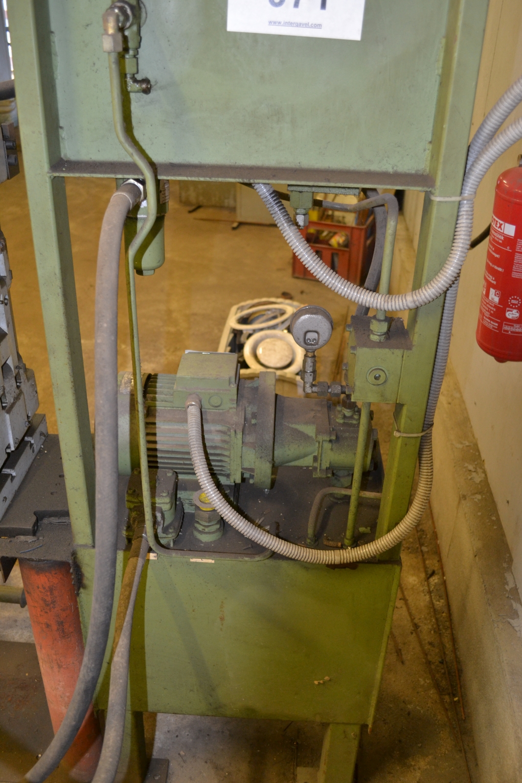 Hidraulikus présgép 7