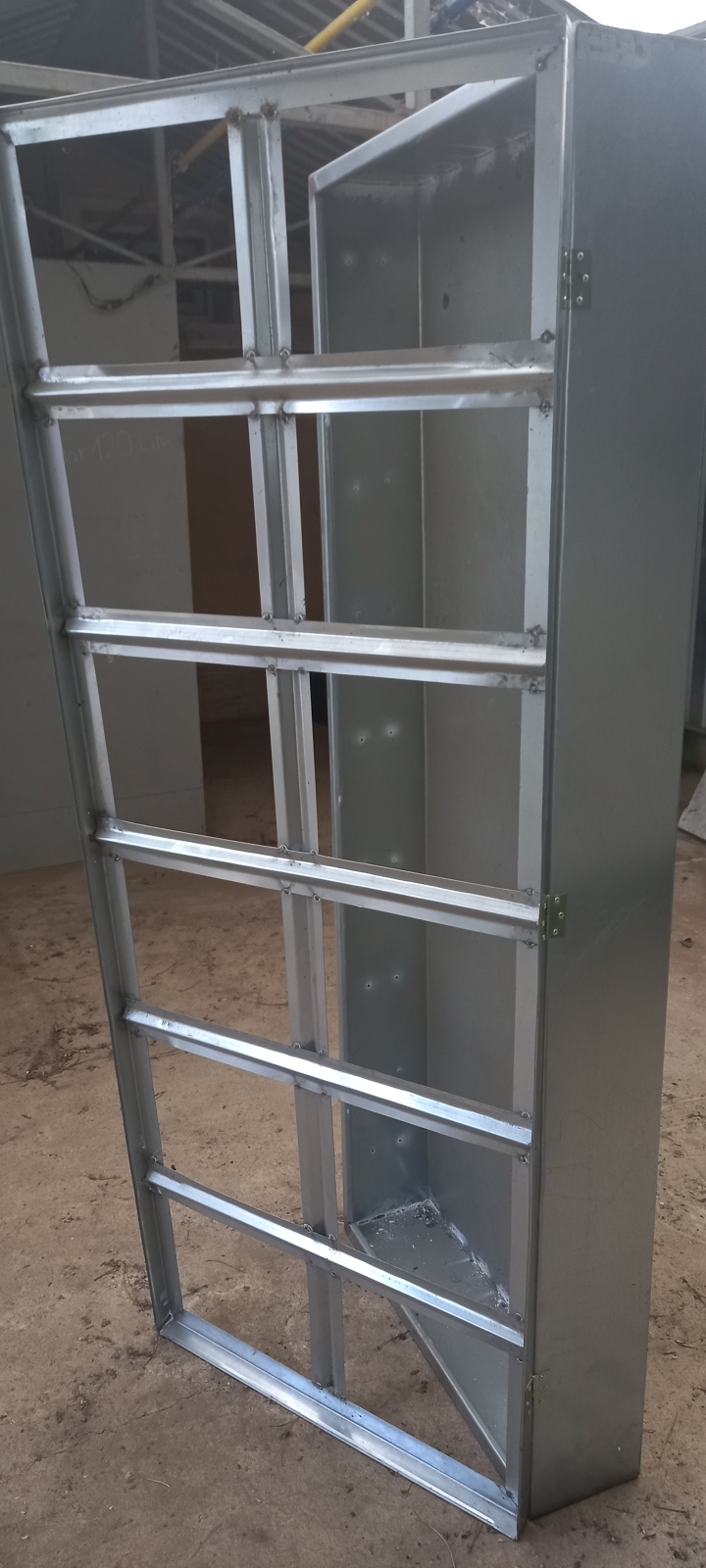 Horganyzott tálca 3