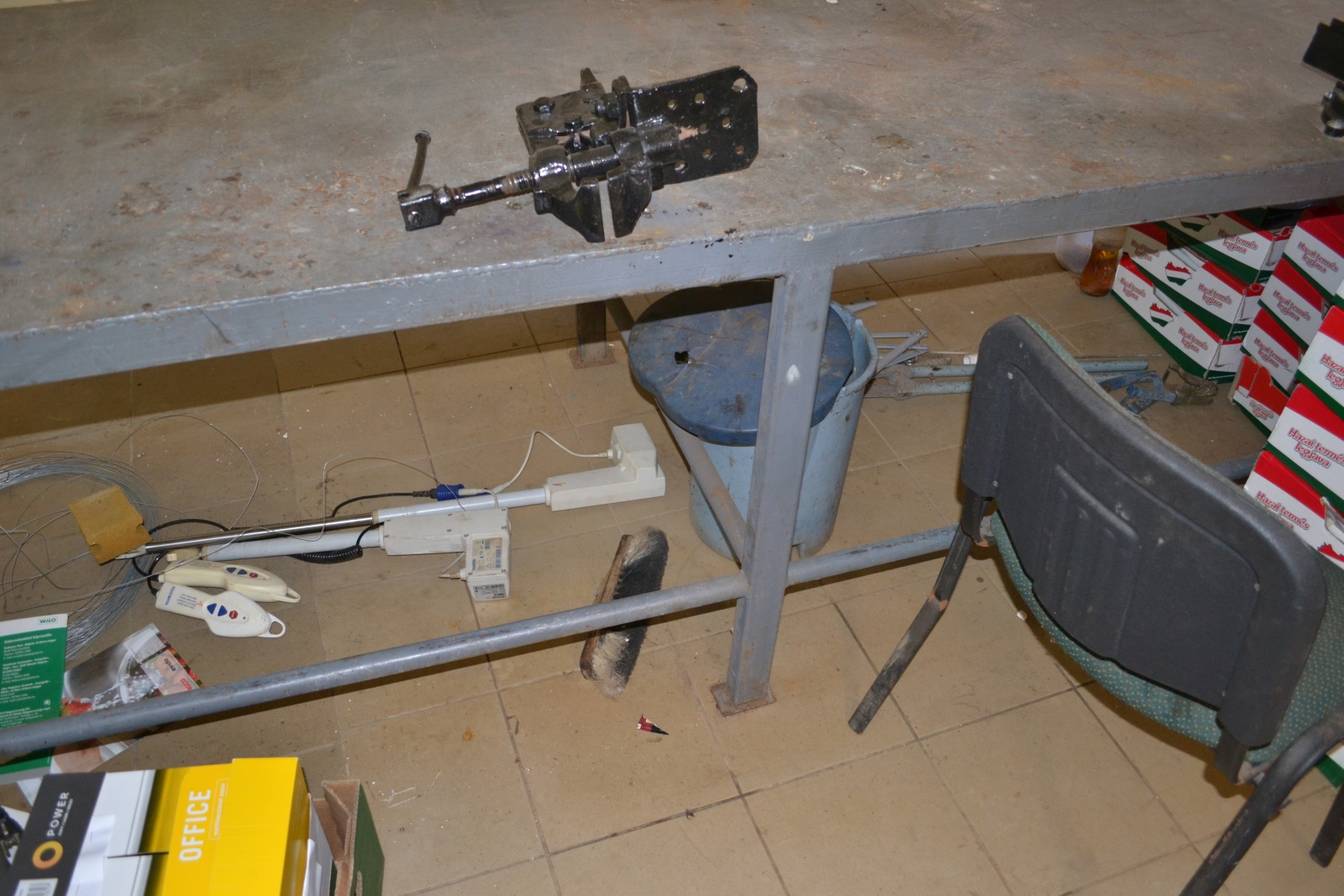 Munkaasztal satukkal 5