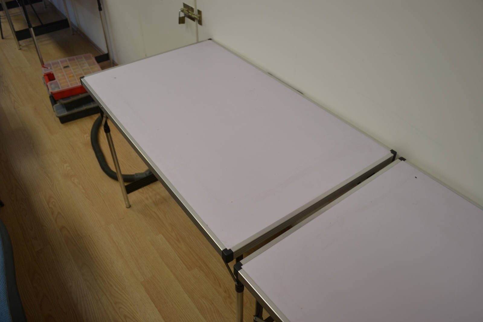 Összecsukható asztal 2