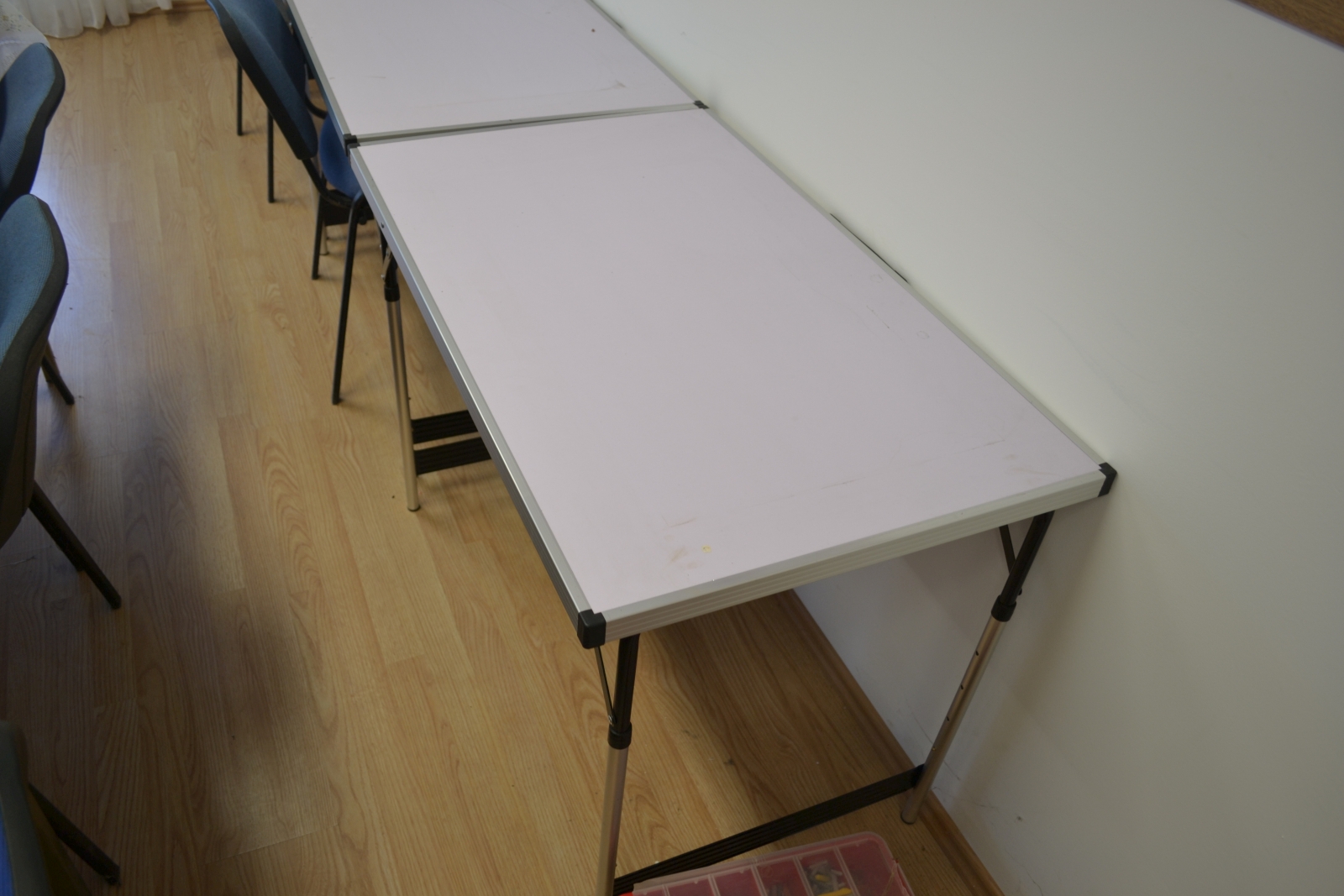 Összecsukható asztal 3