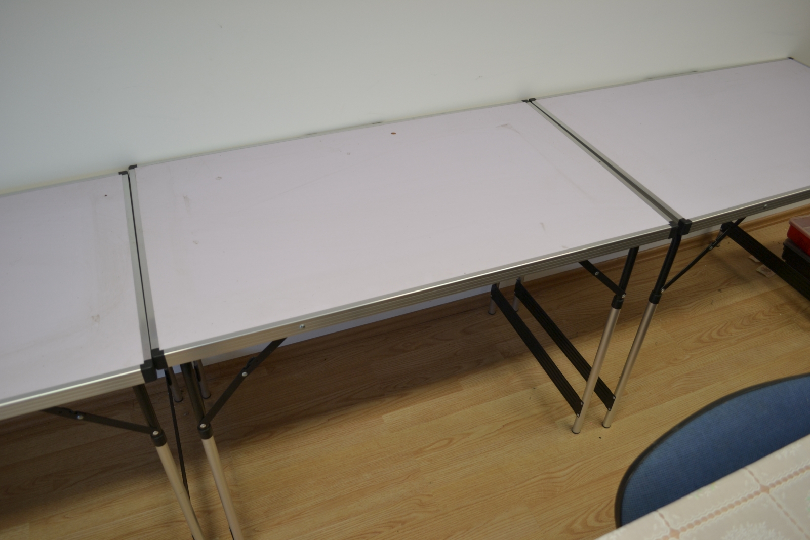 Összecsukható asztal 4