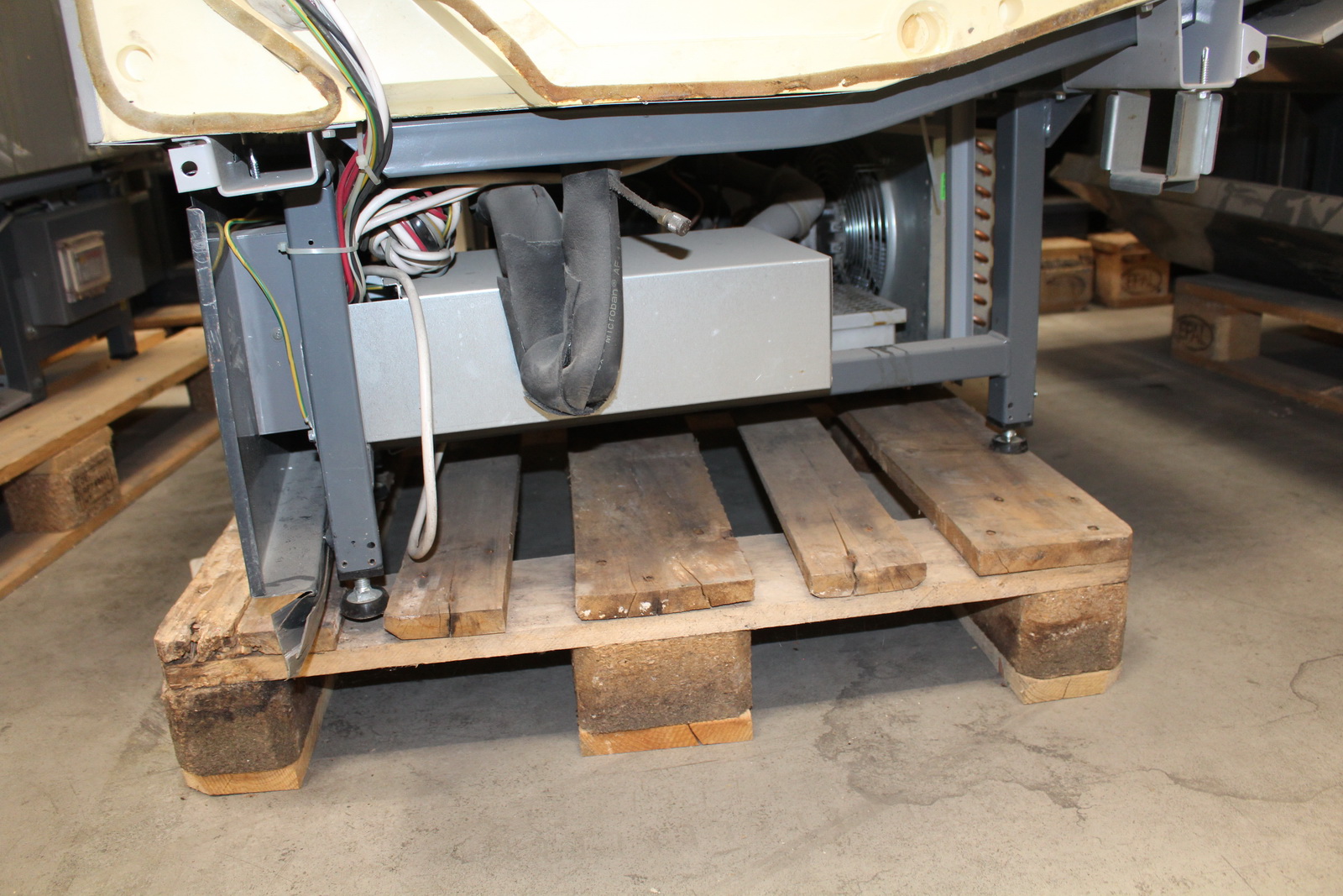 Vegyes csemegepultok 26