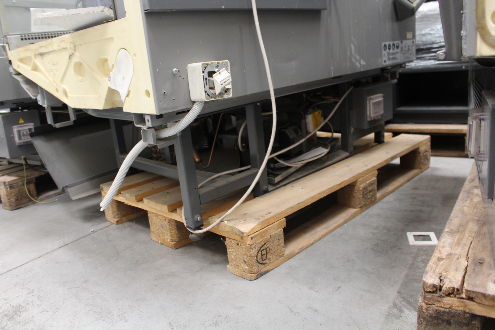 Vegyes csemegepultok 27