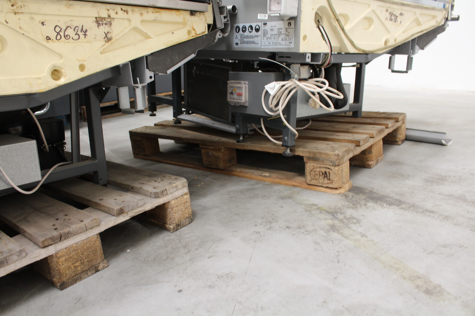 Vegyes csemegepultok 29