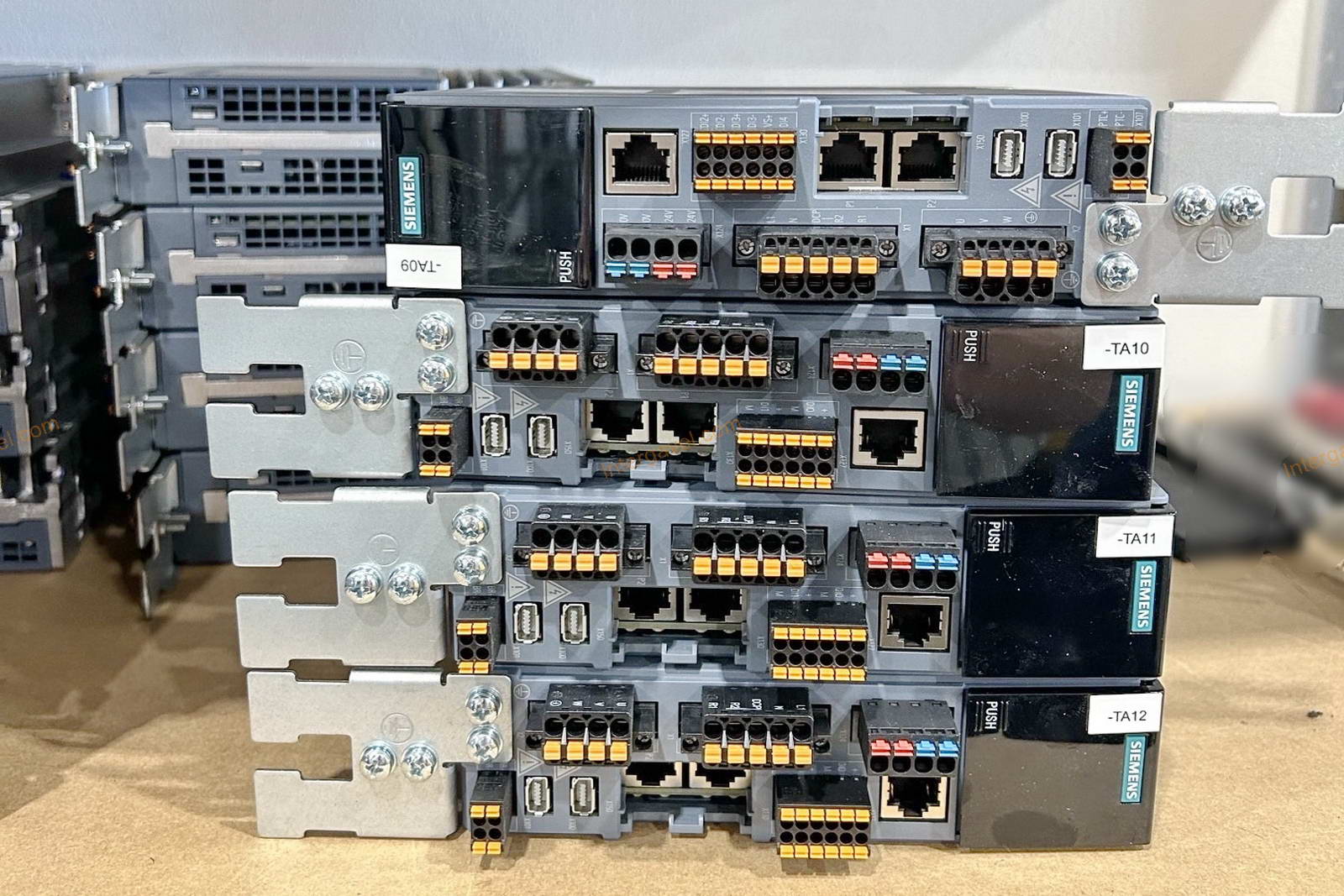 Elektromos henger és szervo átalakító 10