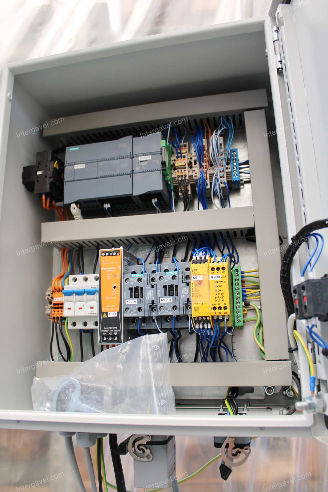 Bontott szerelő munkahely 6