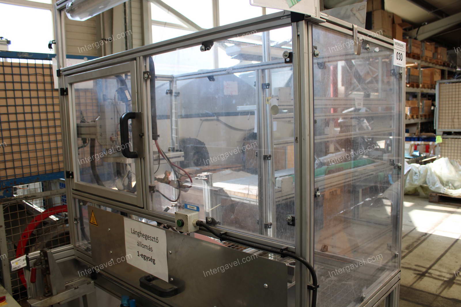 Bontott szerelő munkahely 3