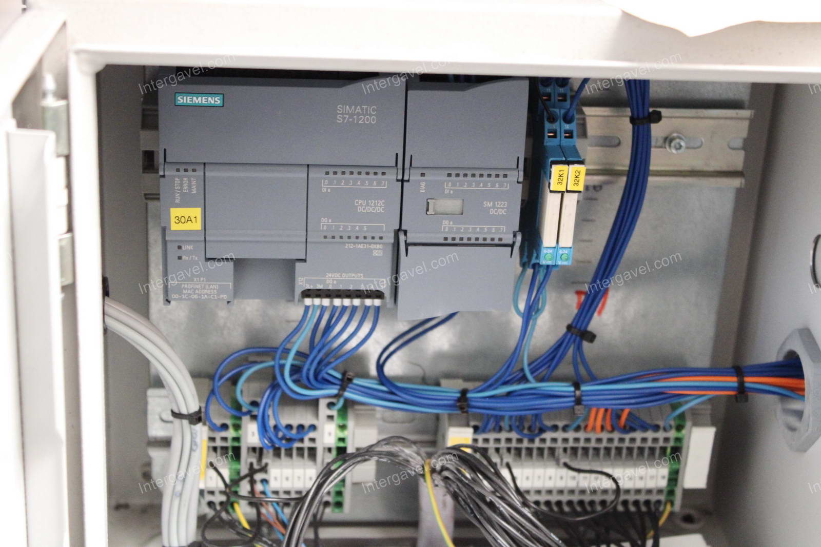 Bontott szerelő munkahely 6