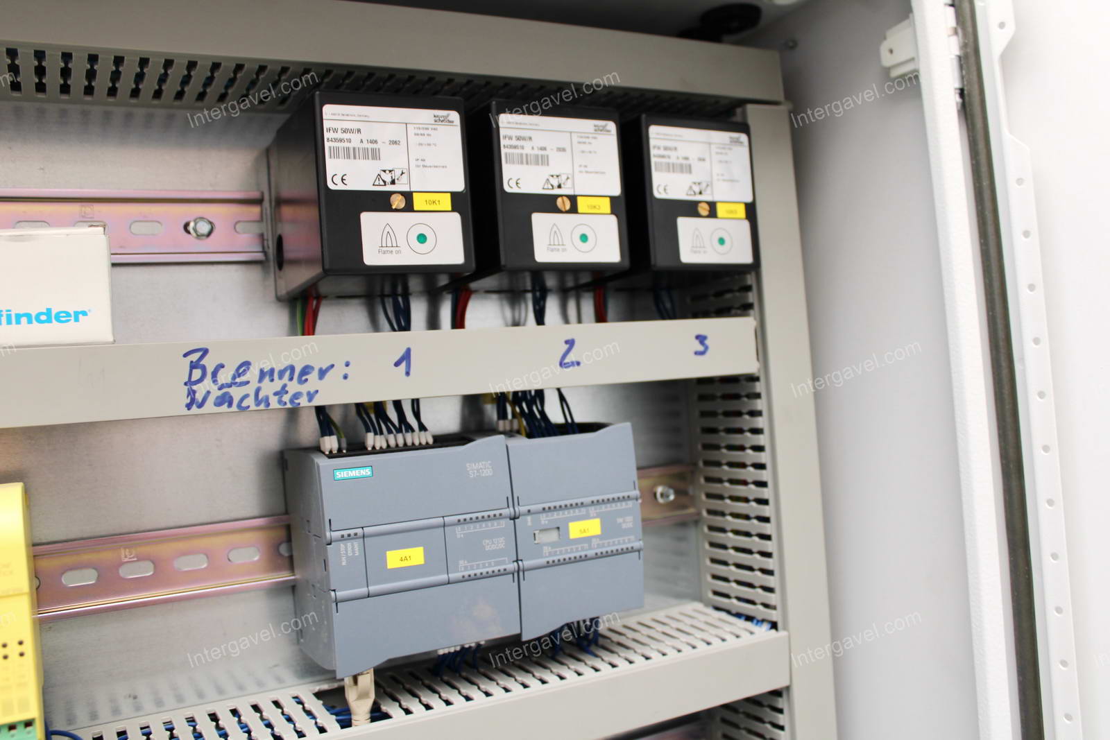 Bontott szerelő munkahely 9