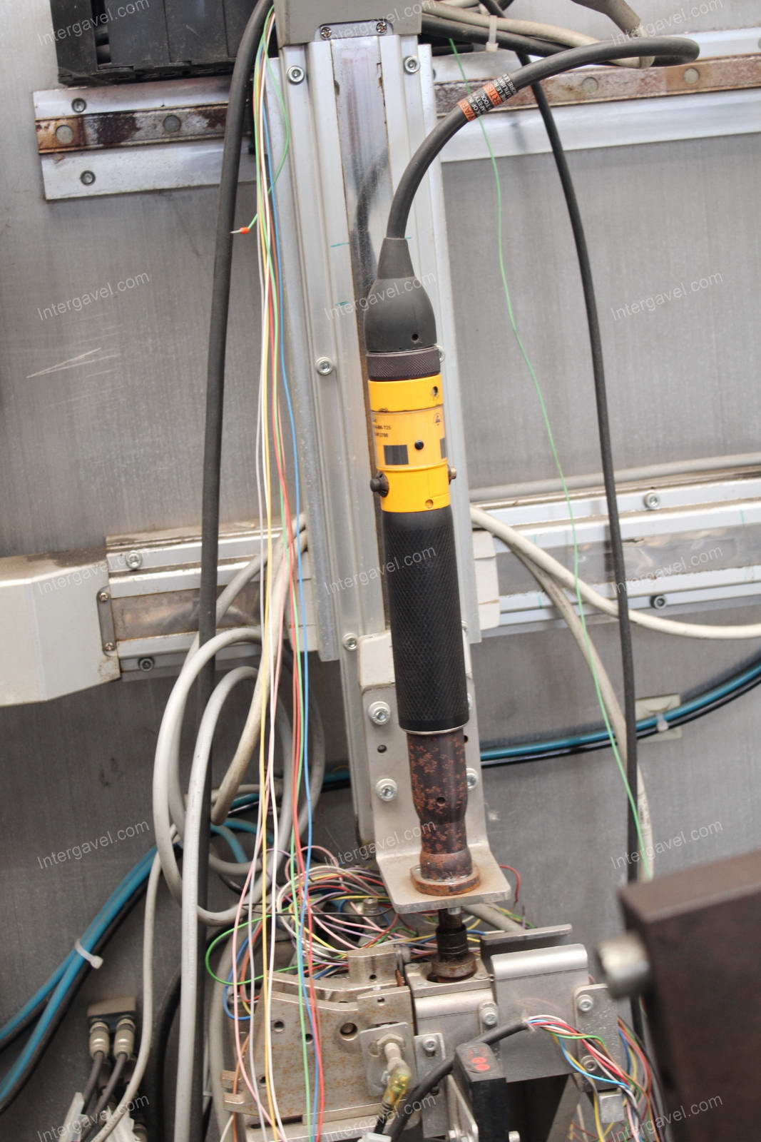 Bontott szerelő munkahely 4