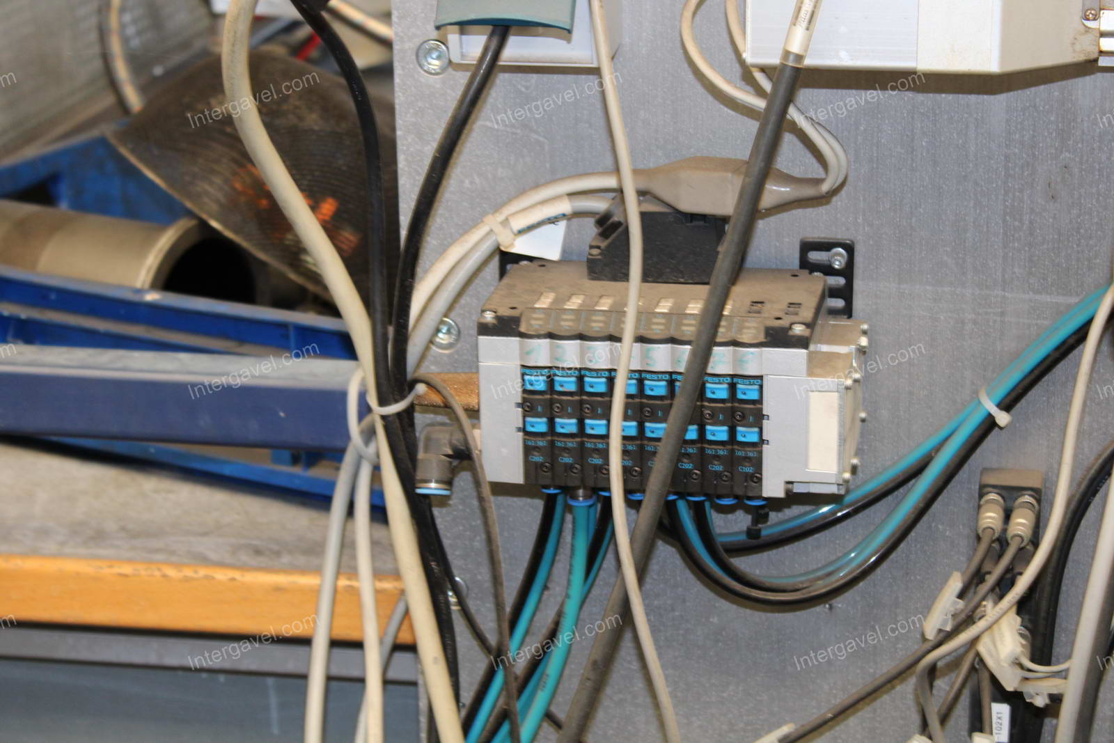 Bontott szerelő munkahely 6