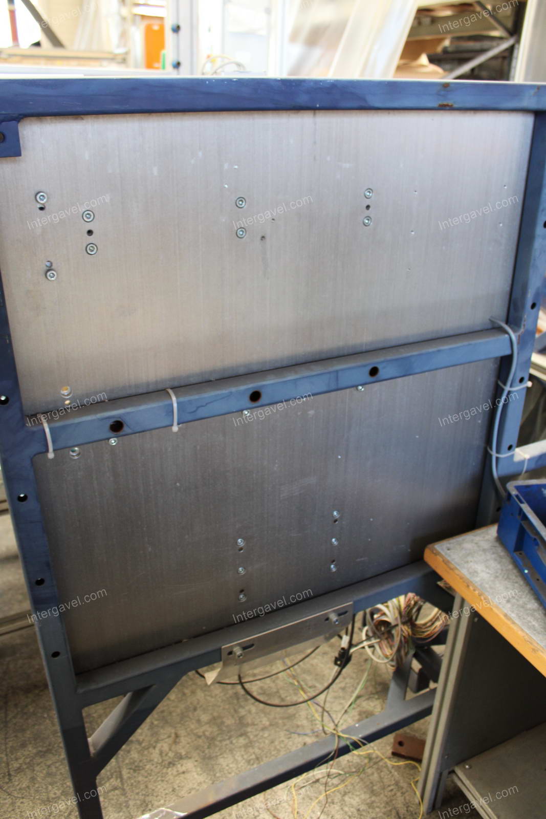 Bontott szerelő munkahely 7