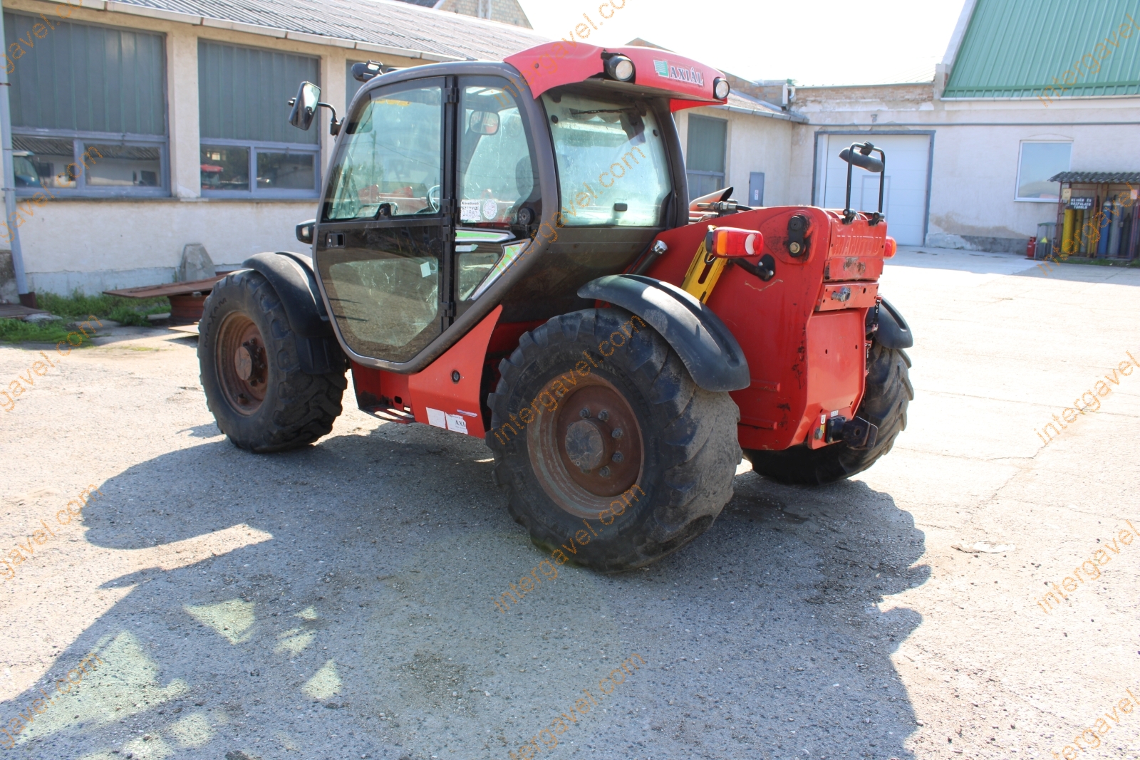 Teleszkópos rakodó - Manitou 4