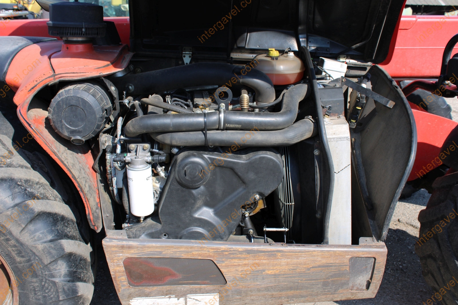 Teleszkópos rakodó - Manitou 16